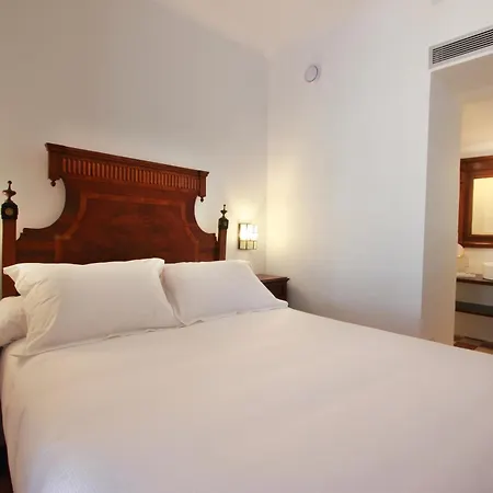 Patria Chica Hotell 4*