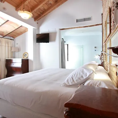 Patria Chica Hotell